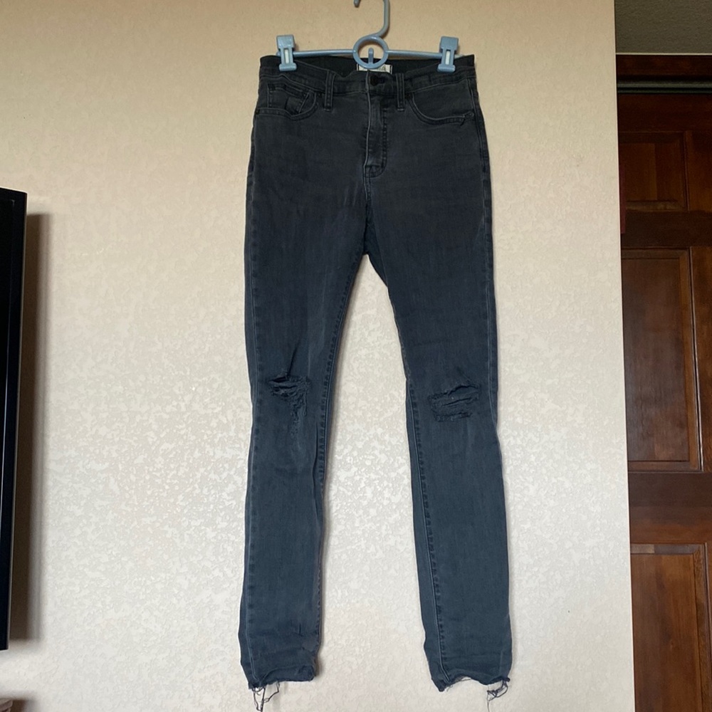 Madewell Black 9” Mid-Rise Distressed Skinny Jeans Size 27